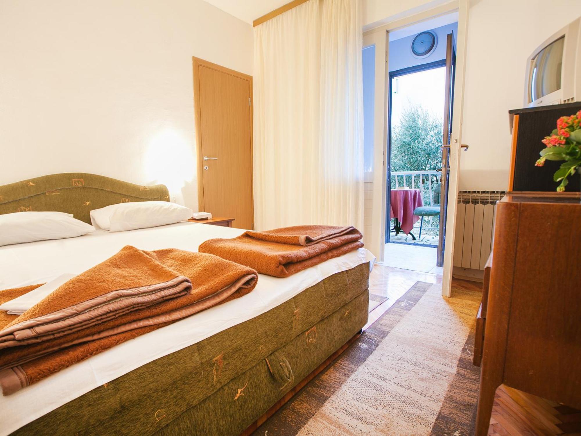 Mali Milocer Bay Accommodation Ilha Sveti Stefan Quarto foto