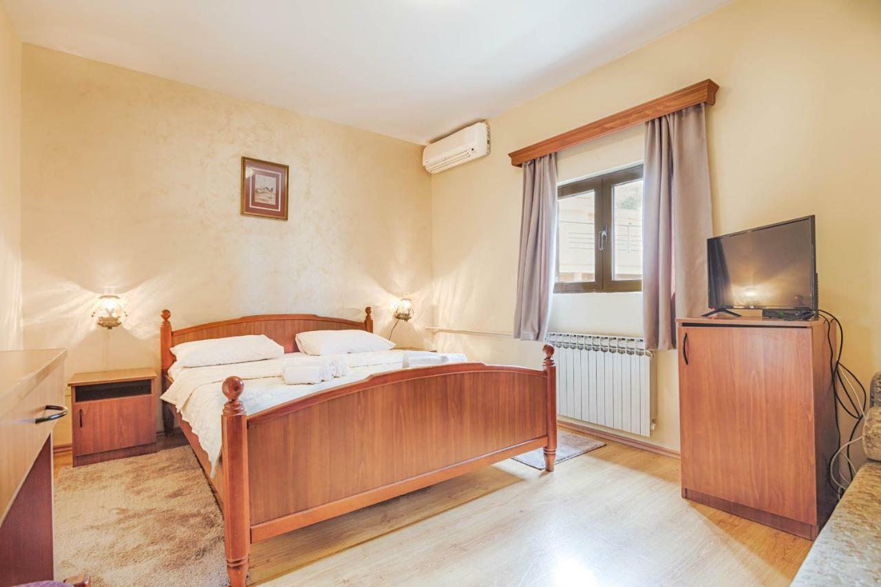 Mali Milocer Bay Accommodation Ilha Sveti Stefan Exterior foto