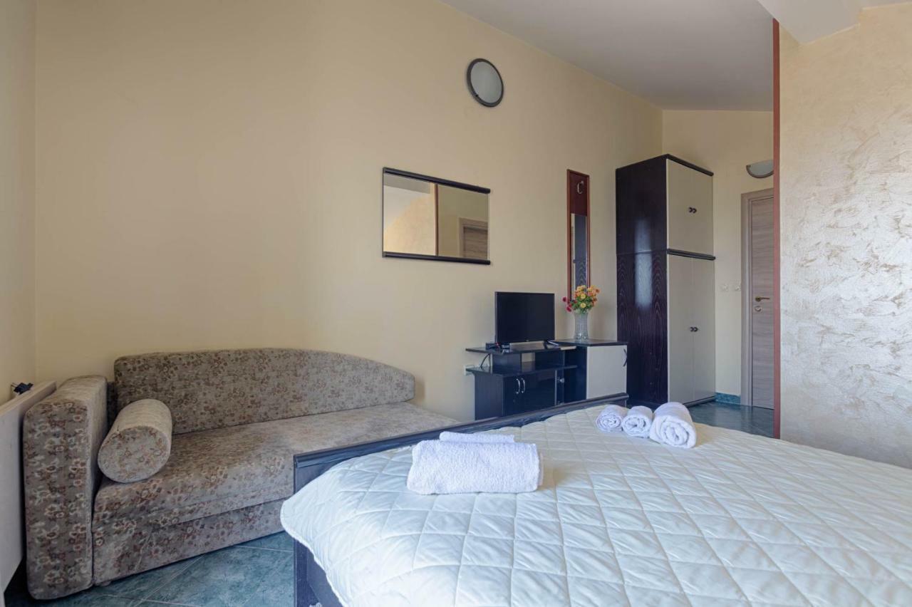Mali Milocer Bay Accommodation Ilha Sveti Stefan Exterior foto